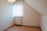 Büro/Gästezimmer - Bezugsfreie Maisonettewohnung mit Dachterrasse und zwei Stellplätzen!